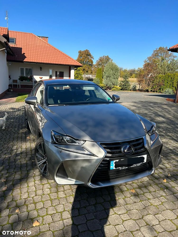 Lexus IS 300h Executive Line - 1