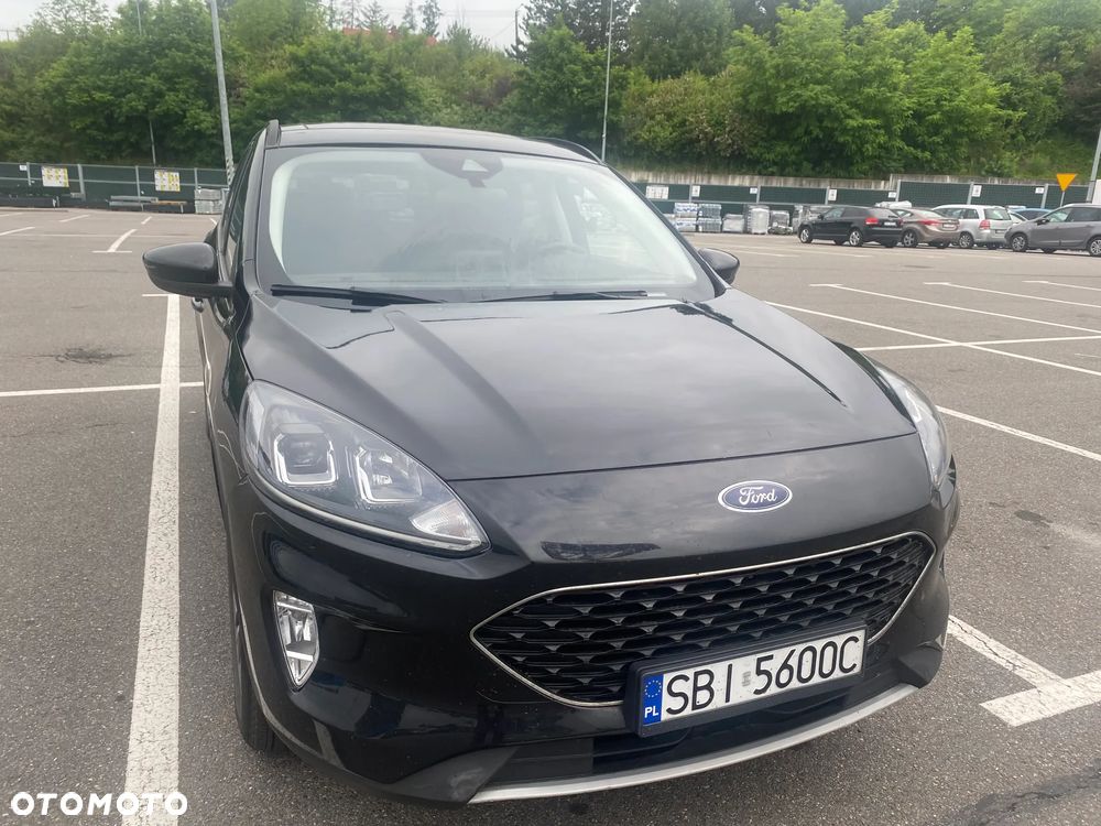 Ford Kuga - 1