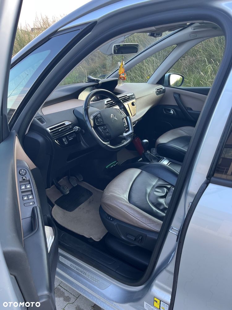 Citroën C4 Grand Picasso - 17
