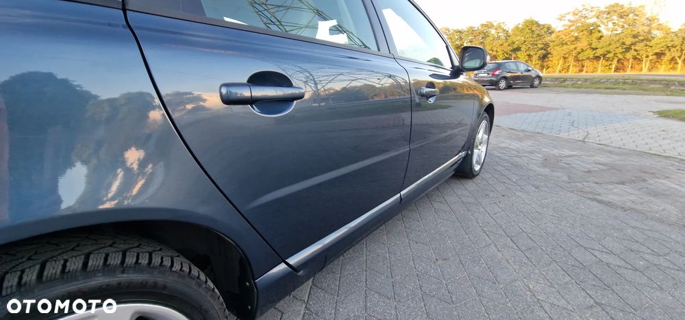 Volvo V70 2.0 Momentum - 27