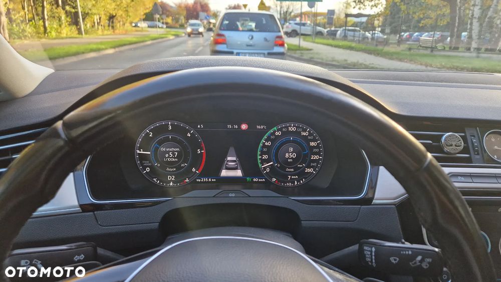 Volkswagen Passat 2.0 TDI BMT Highline DSG - 26