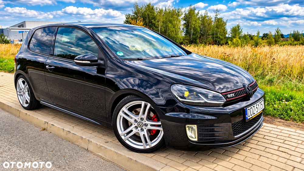 Volkswagen Golf 2010 photo 3
