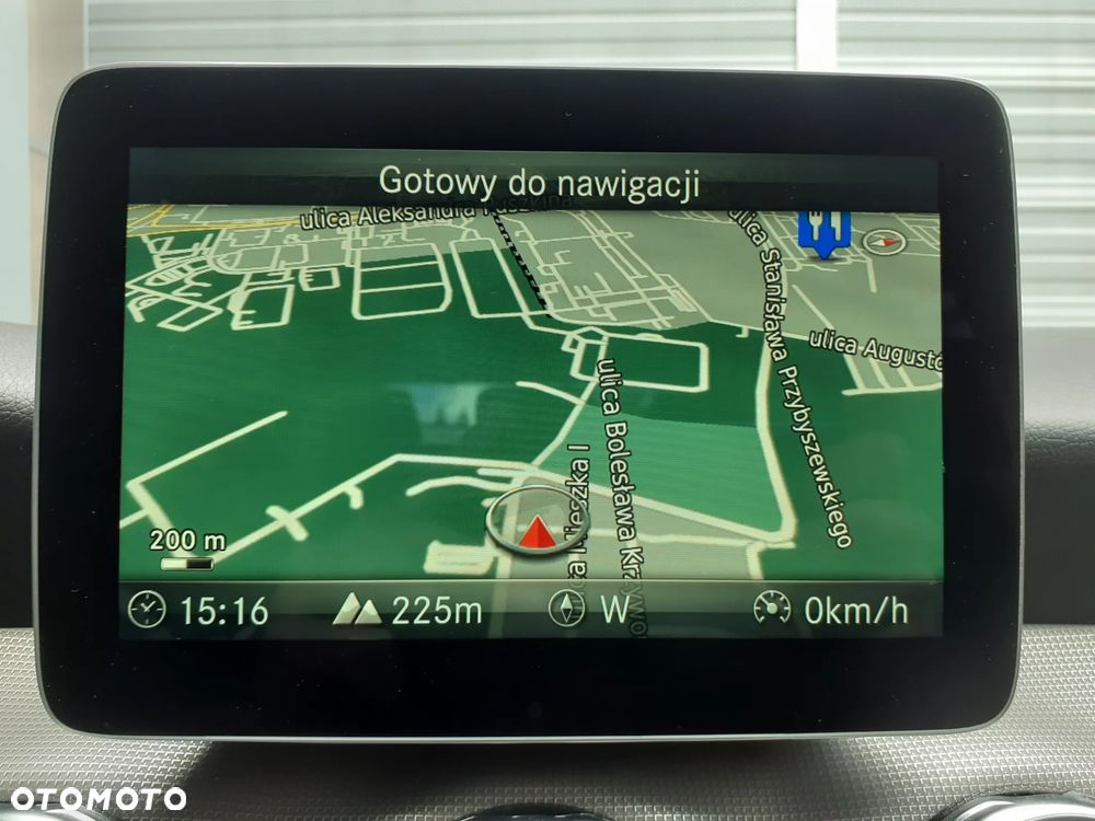 Mercedes-Benz GLA - 18