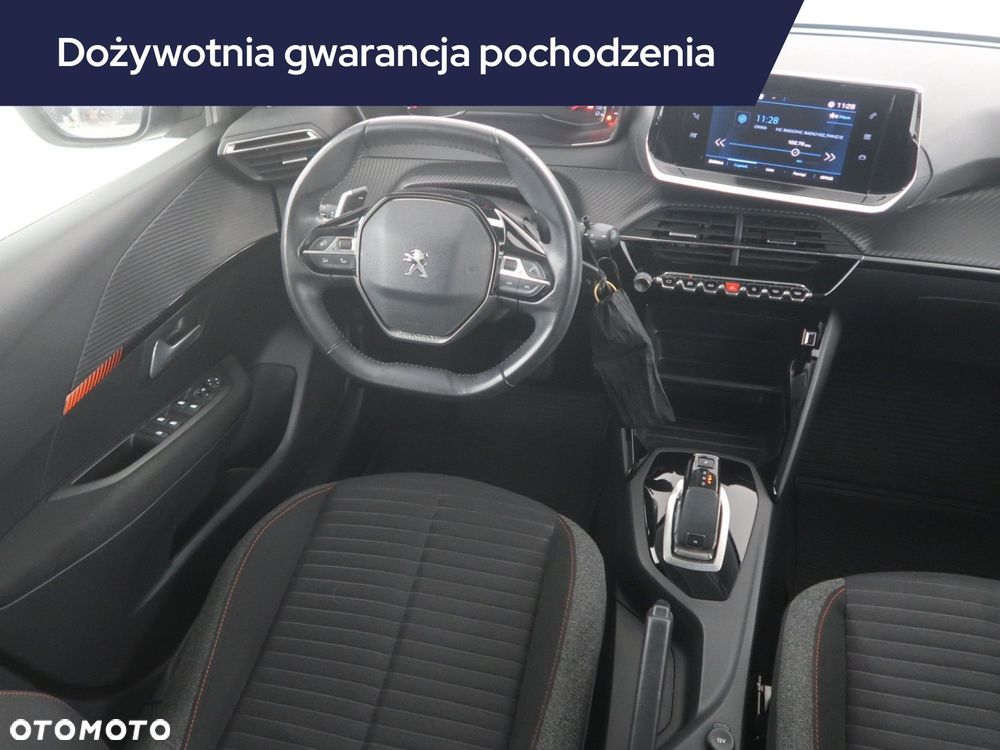 Peugeot 208 - 9