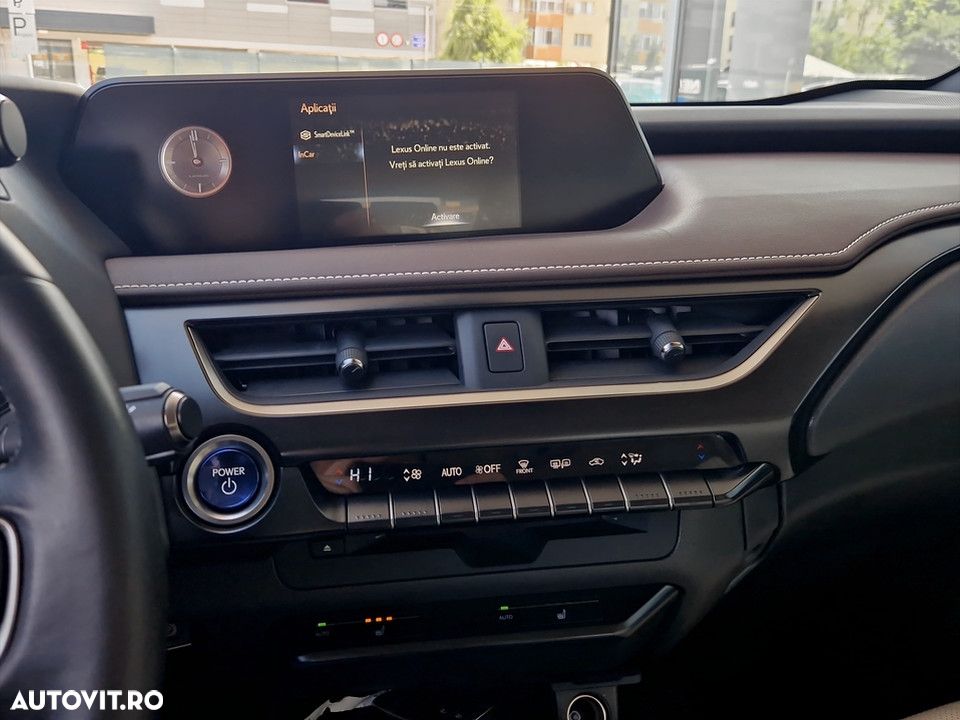 Lexus UX - 23