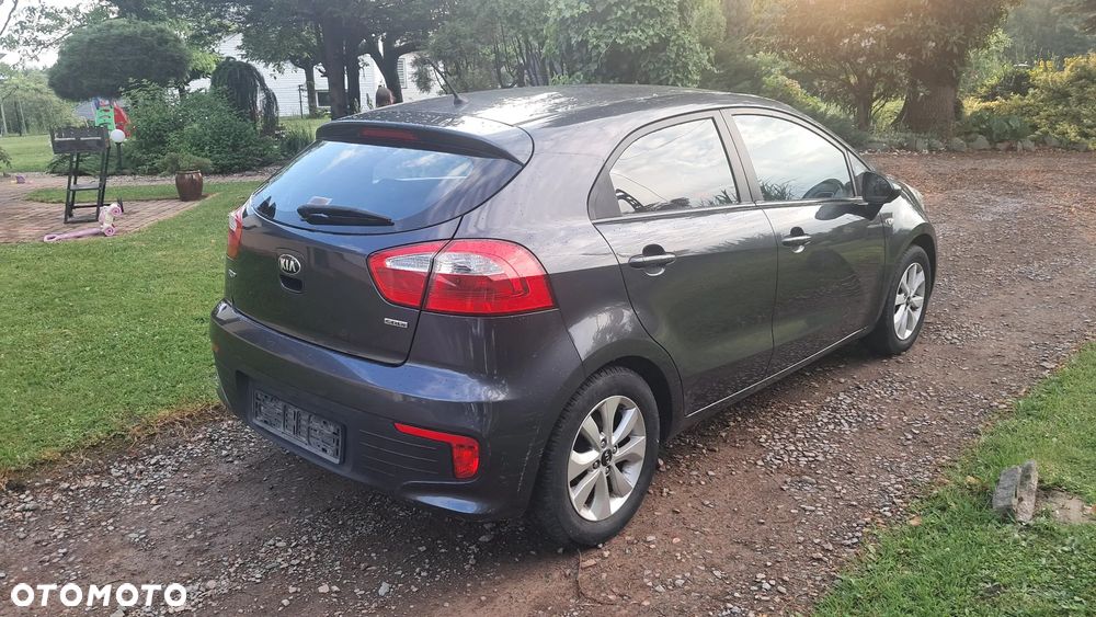 Kia Rio - 7