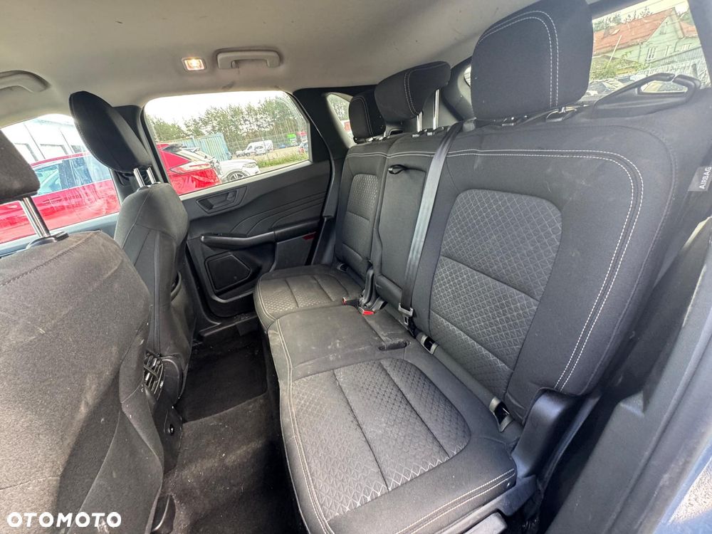 Ford Kuga - 21