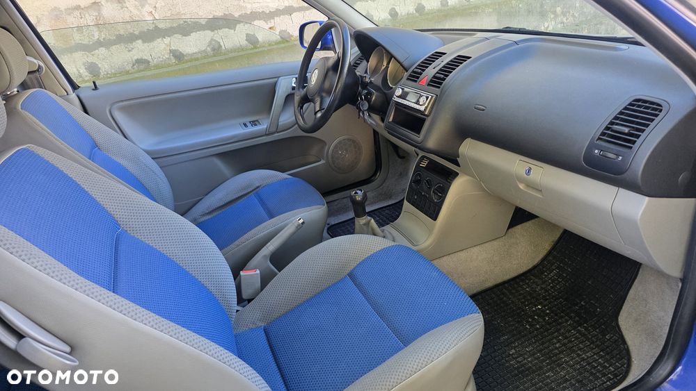 Volkswagen Polo - 7