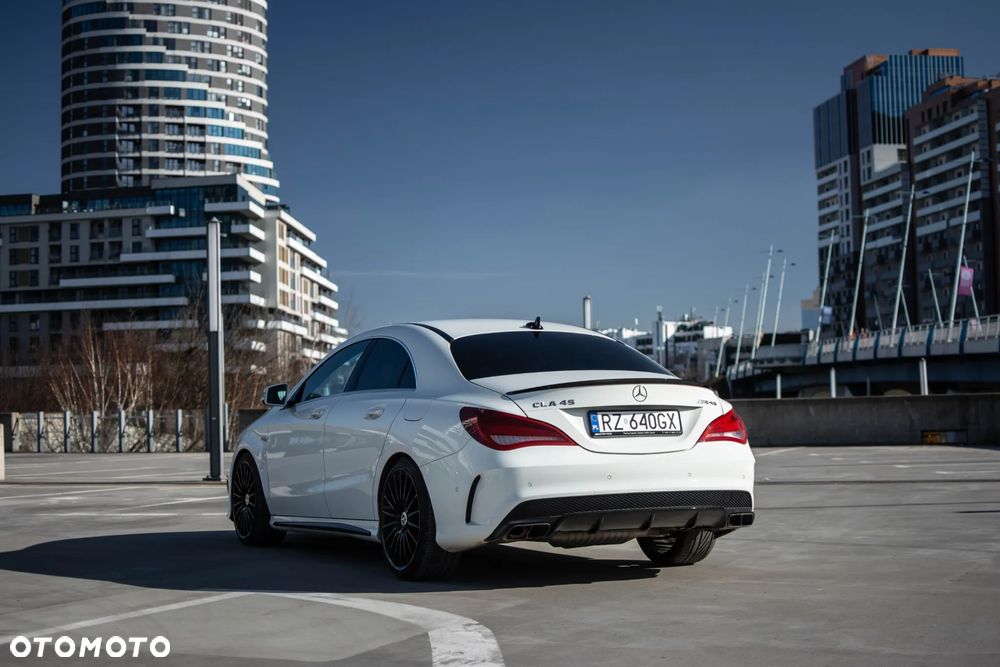 Mercedes-Benz CLA - 9