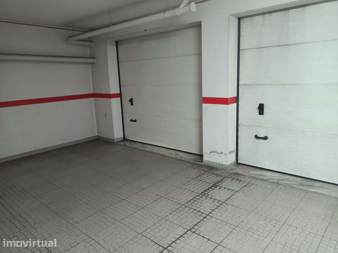 Garagem espaçosa na Baixa da Banheira - Grande imagem: 5/5