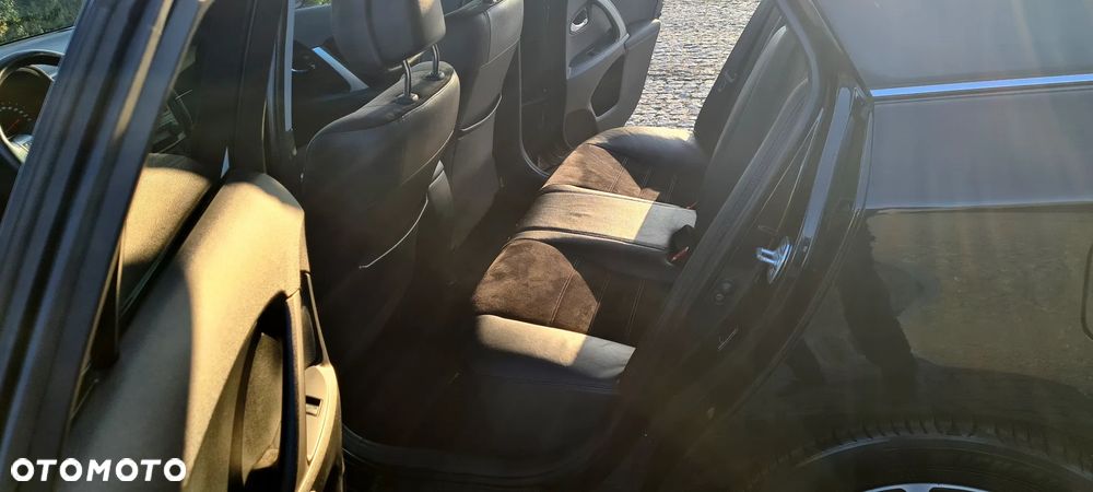 Toyota Avensis 1.8 Premium - 20