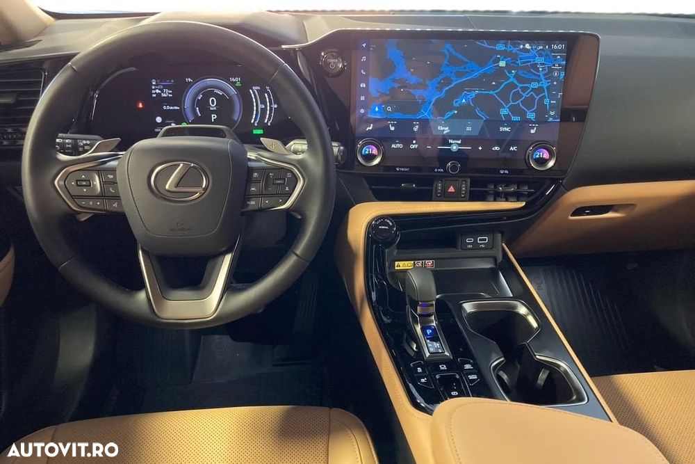 Lexus Seria NX 450h+ E-FOUR Business - 13