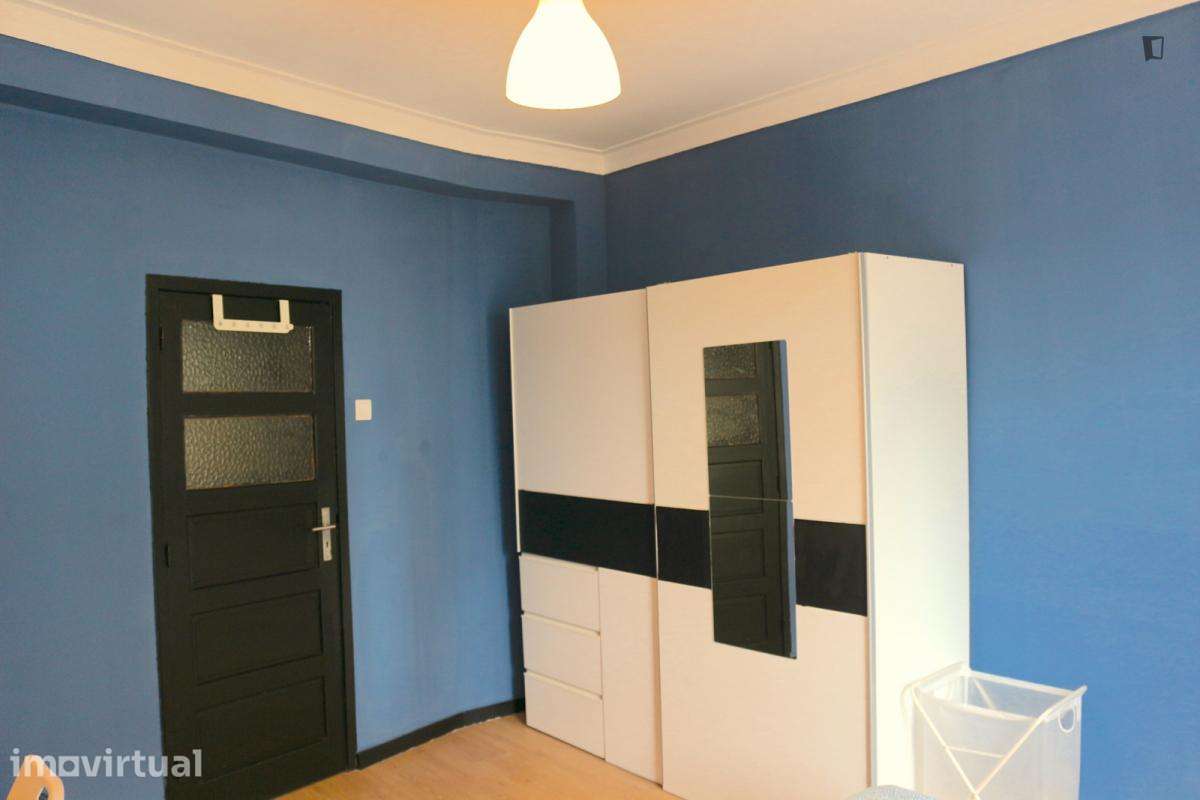 Quarto - localizado em Paranhos Porto - Grande imagem: 3/30