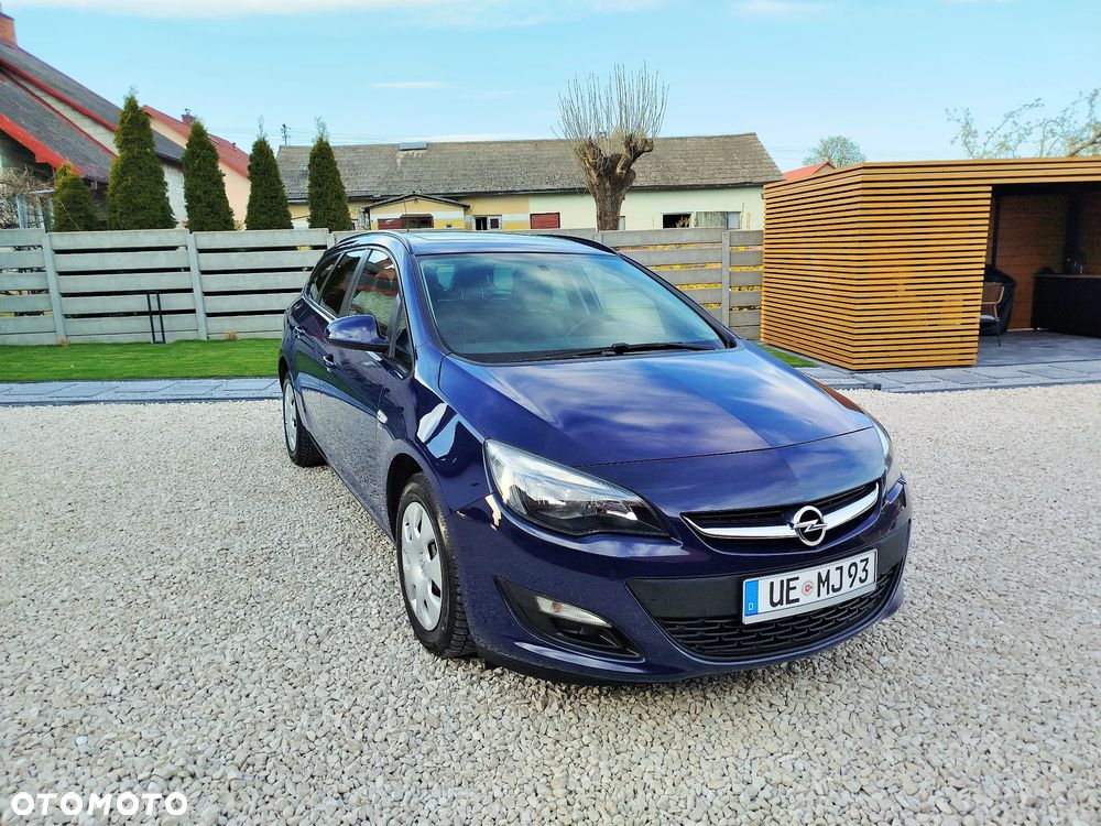 Opel Astra 1.4 Turbo 150 Jahre - 23