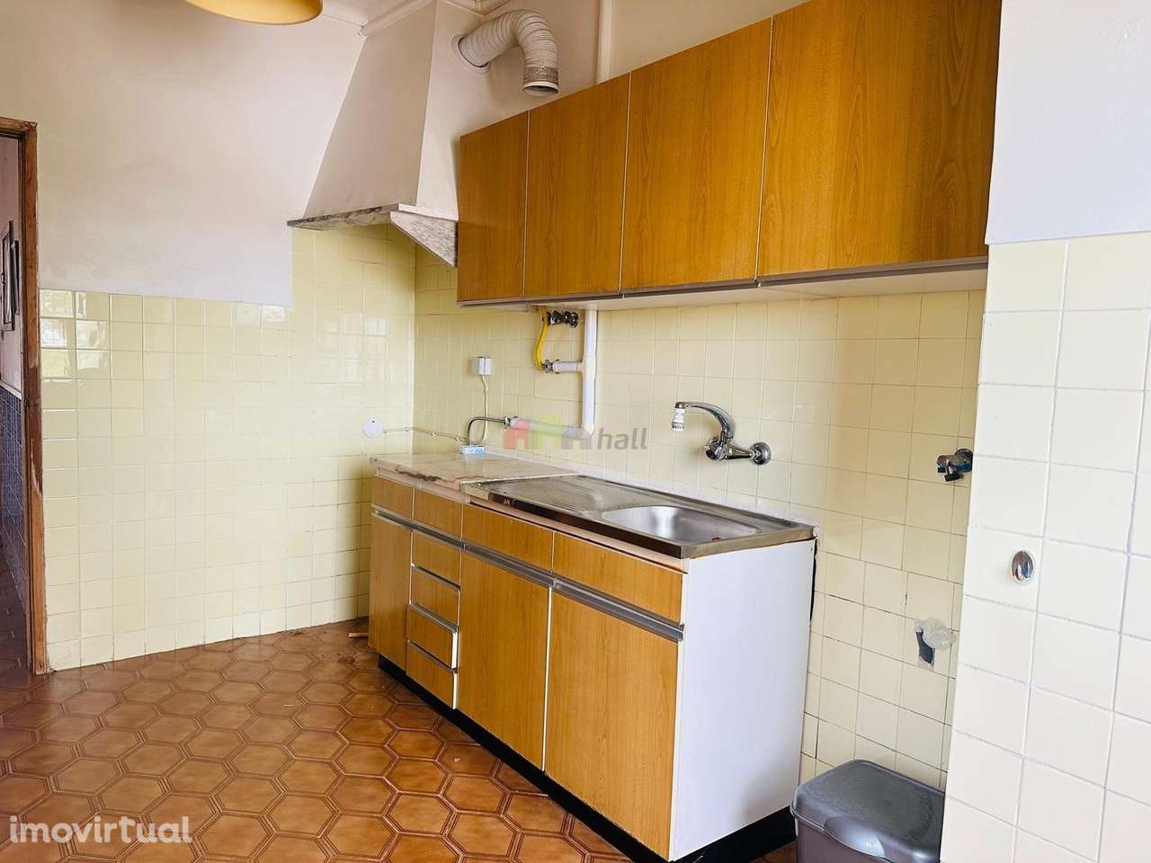 Apartamento T2, segundo andar, no Lavradio - Barreiro - Grande imagem: 2/24