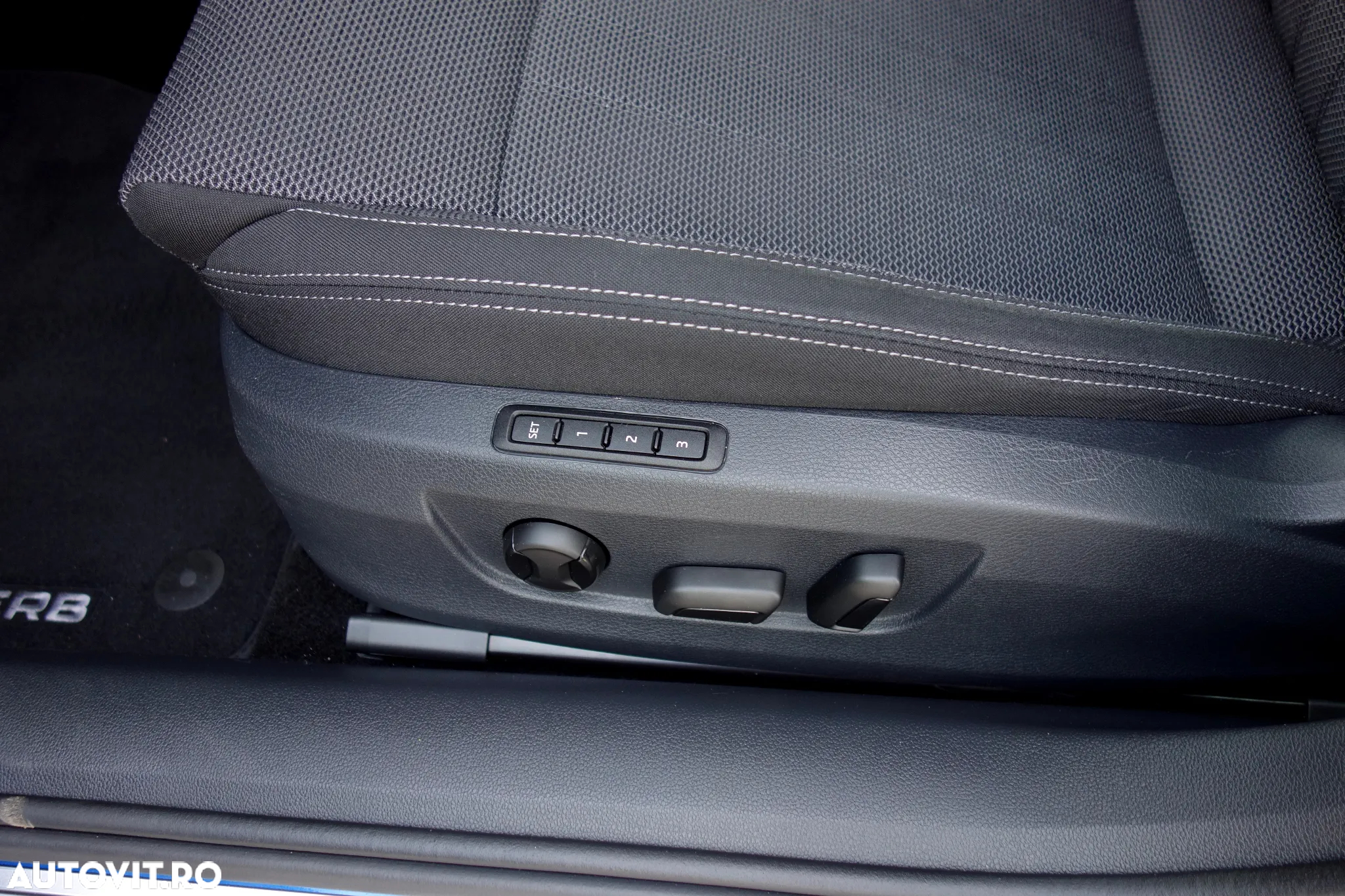 Skoda Superb 2.0 TDI DSG Ambition - 17