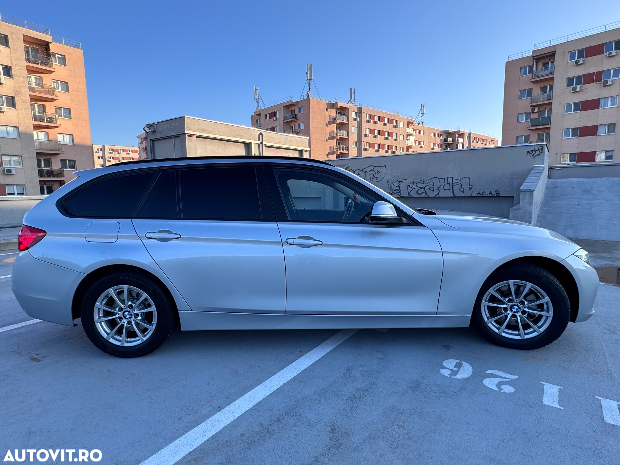 BMW Seria 3 318d Touring Aut. - 5