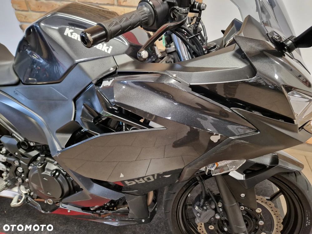 Kawasaki Ninja 400 - 17