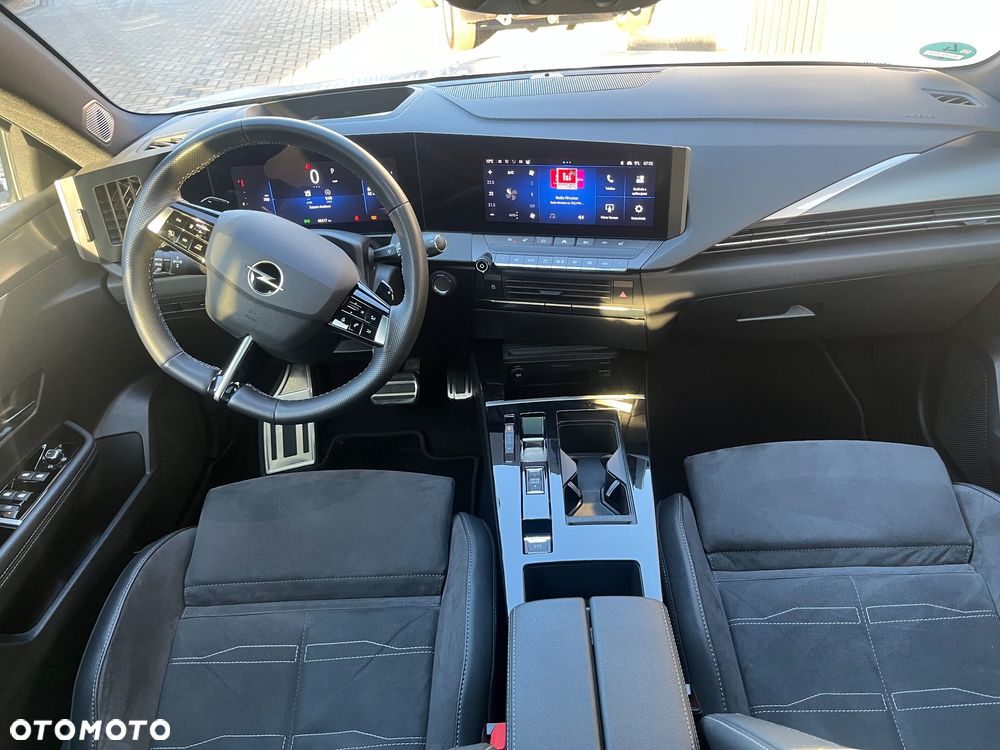 Opel Astra 1.2 Turbo Automatik Business Elegance - 26