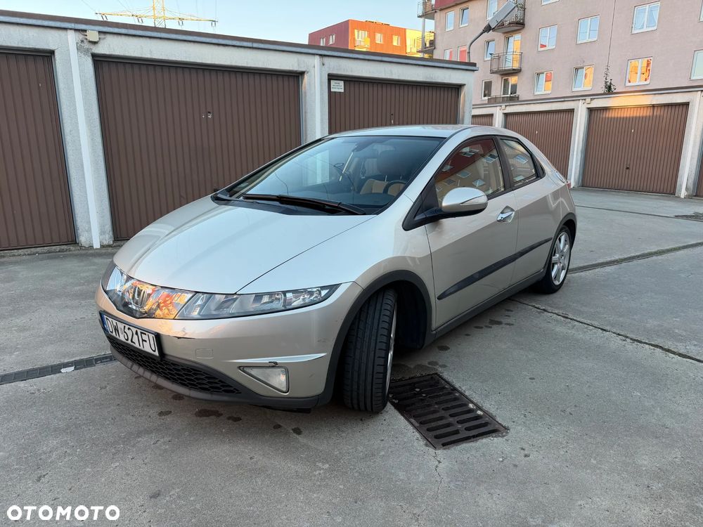 Honda Civic 1.8 Comfort - 8