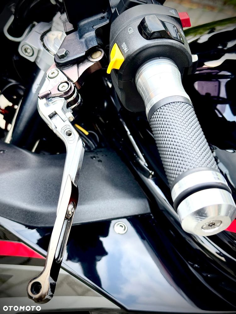 Suzuki GSX - 10