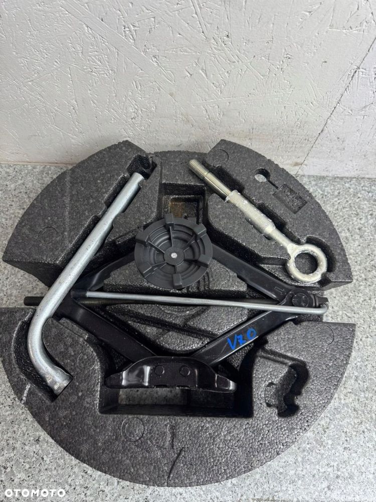 WKŁAD BAGAŻNIKA HAK LEWAREK VOLVO V70 III 2012- 31362446 - 3