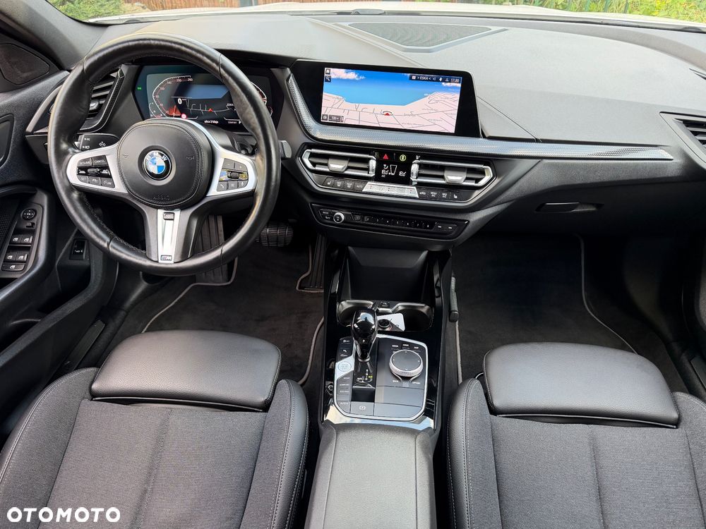 BMW Seria 1 118i M Sport Shadow - 26