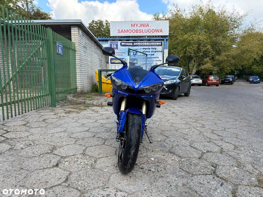 Yamaha R6 - 4