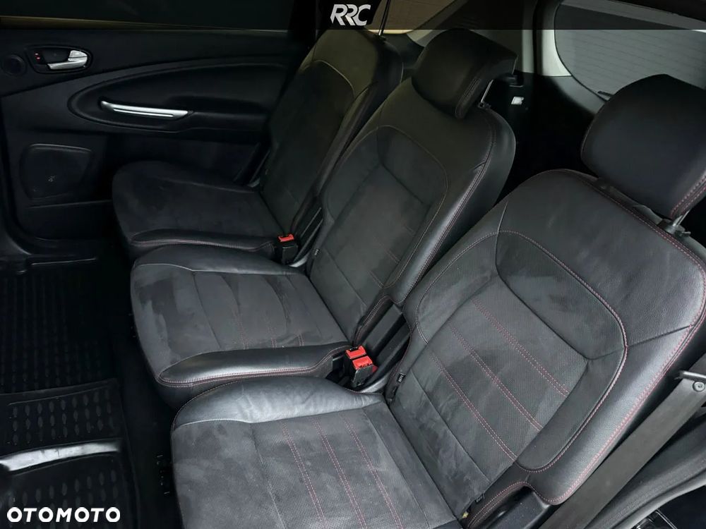 Ford S-Max 2.0 TDCi DPF Titanium - 30