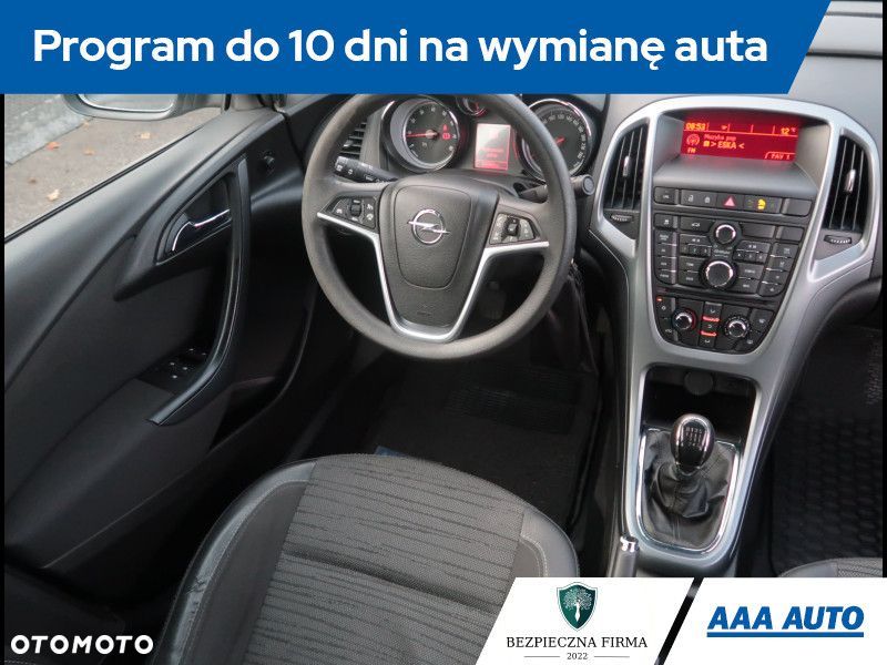 Opel Astra - 8