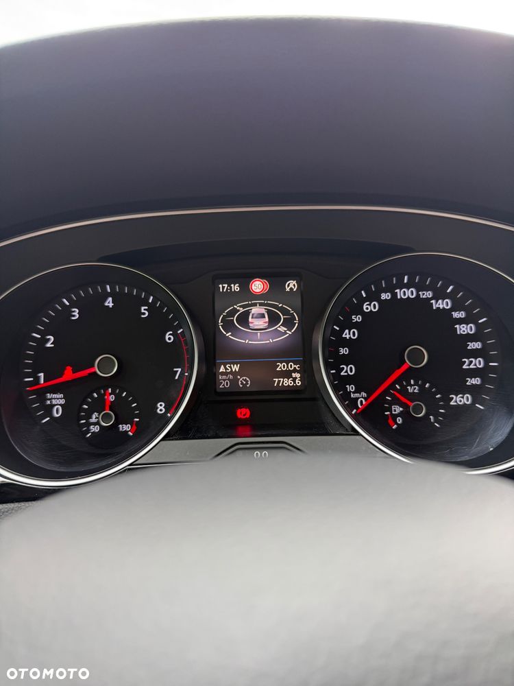 Volkswagen Passat 1.8 TSI BMT Comfortline - 18