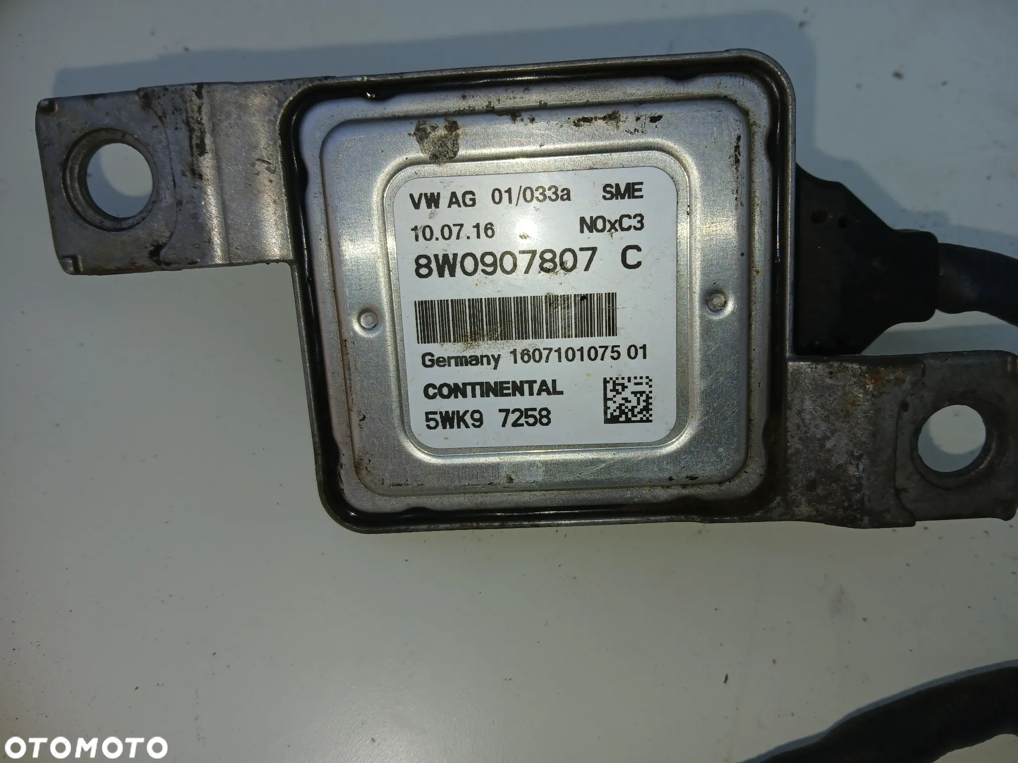A4 B9 2.0TDI sonda lambda czujnik NOX 8W0907807C - 3
