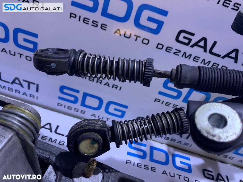 Ansamblu Maneta cu Sufe Timonerie Schimbator Viteze Cutie Manuala in 5 Trepte Skoda Fabia 1 1.4 TDI AMF 2000 - 2008 Cod 6Q0711049 6Q0711061 6Q0711266 6Q0711265E - 2