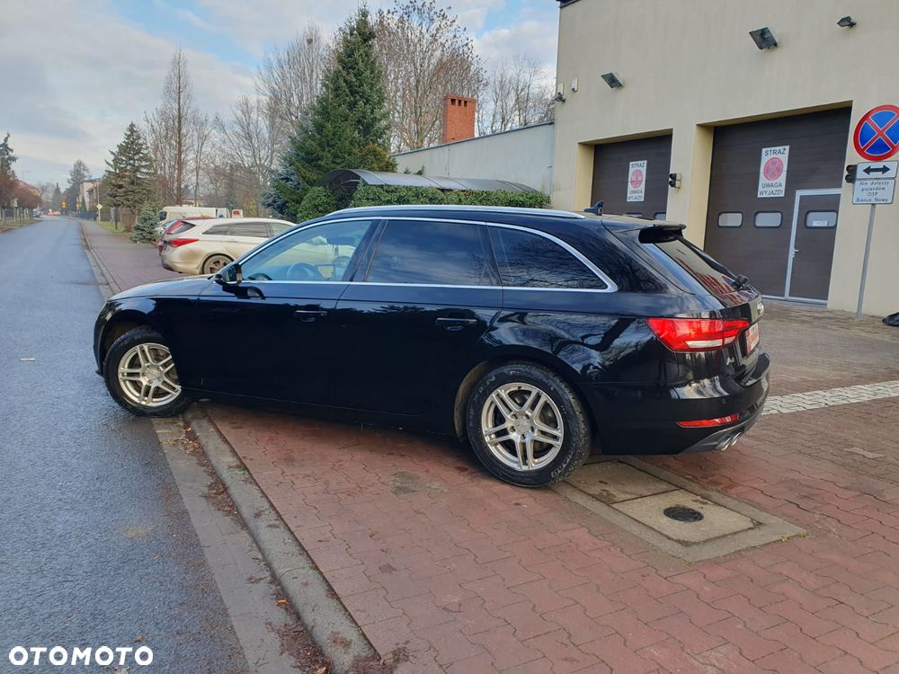 Audi A4 Avant 2.0 TDI ultra S tronic - 33