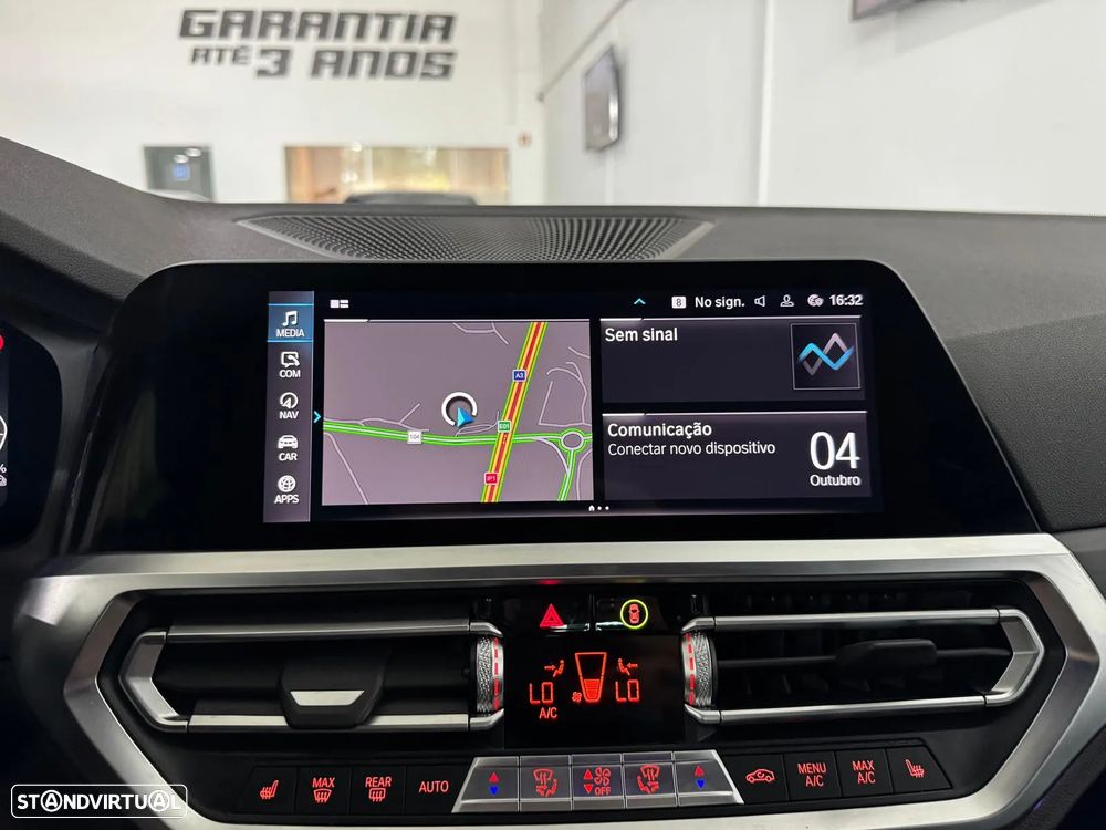 BMW 330 e Touring Pack M Auto - 22