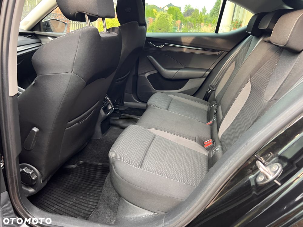 Skoda Octavia 1.5 TSI ACT Ambition - 8