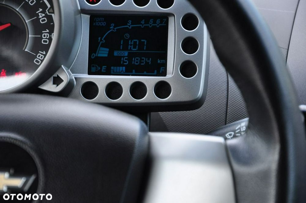 Chevrolet Spark - 33
