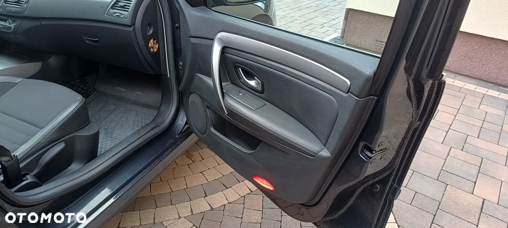Renault Laguna 2.0 Tech Run - 17