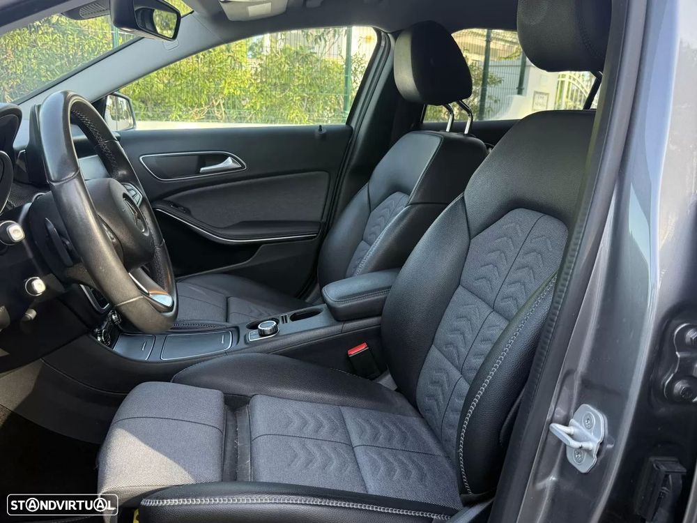 Mercedes-Benz GLA 180 d Urban Aut. - 17
