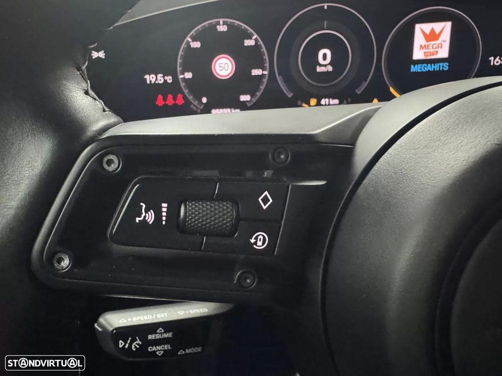 Porsche Taycan Standard - 16