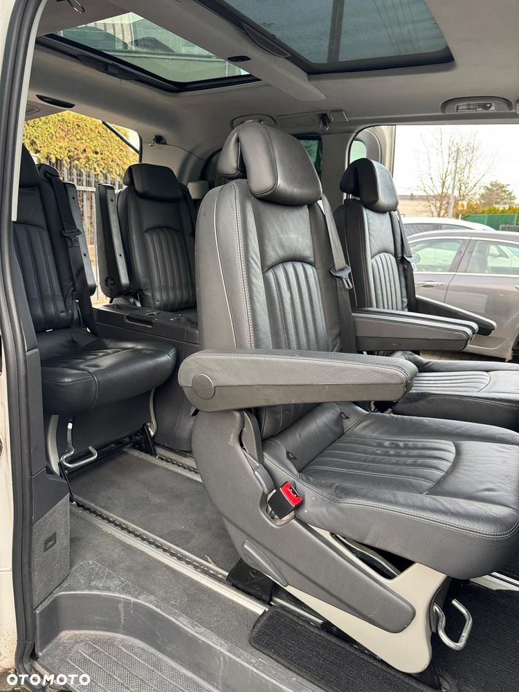 Mercedes-Benz Viano - 11