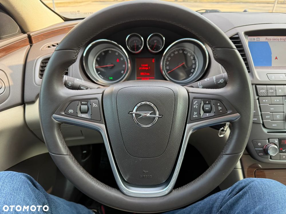 Opel Insignia 2.0 Turbo 4x4 Design Edition - 28