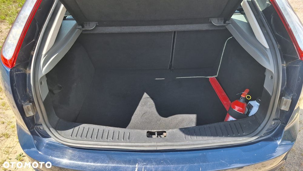 Ford Focus 1.4 Ambiente - 8