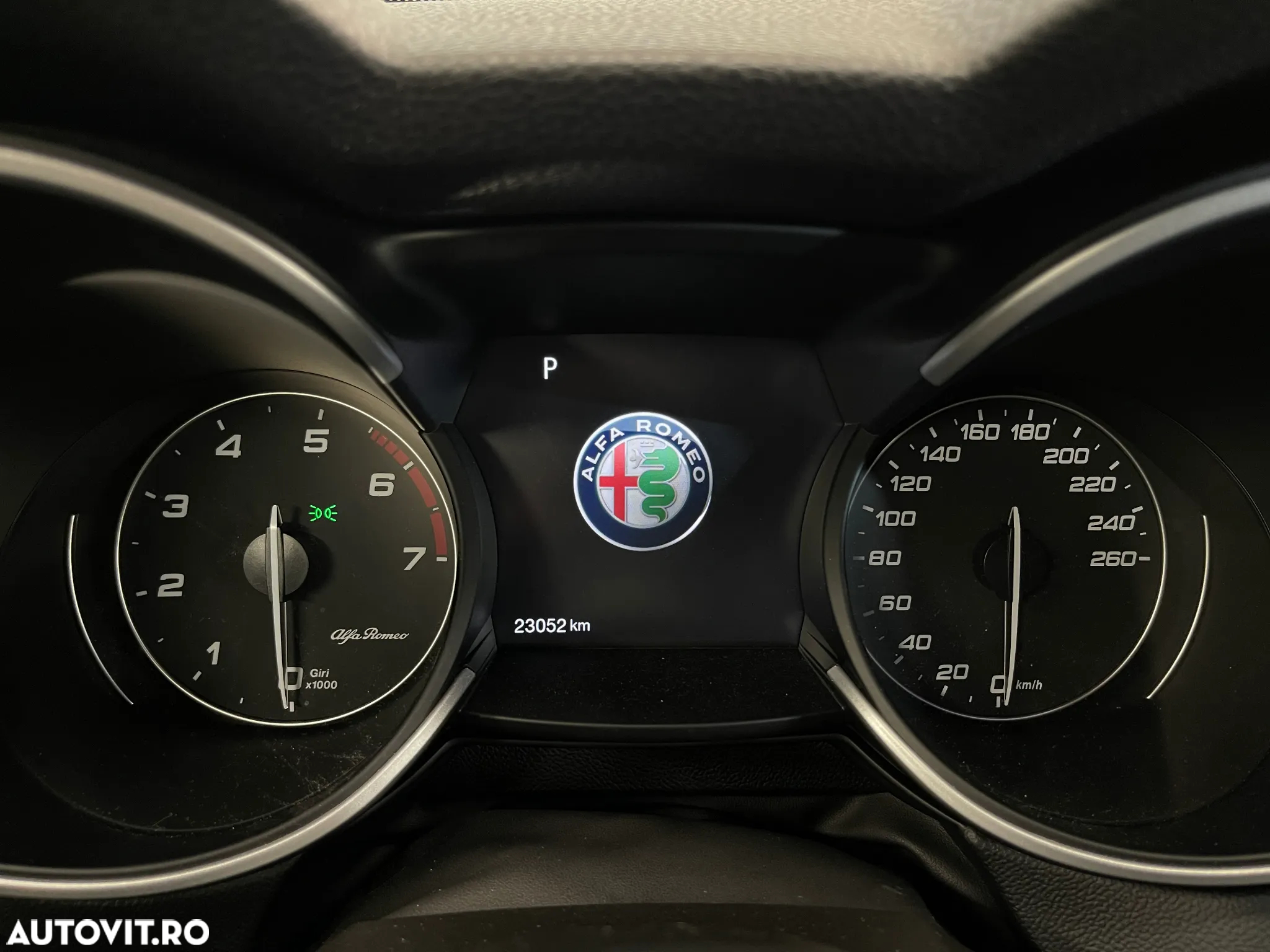 Alfa Romeo Stelvio 2.0 Turbo 16V AT8-Q4 Ti - 31