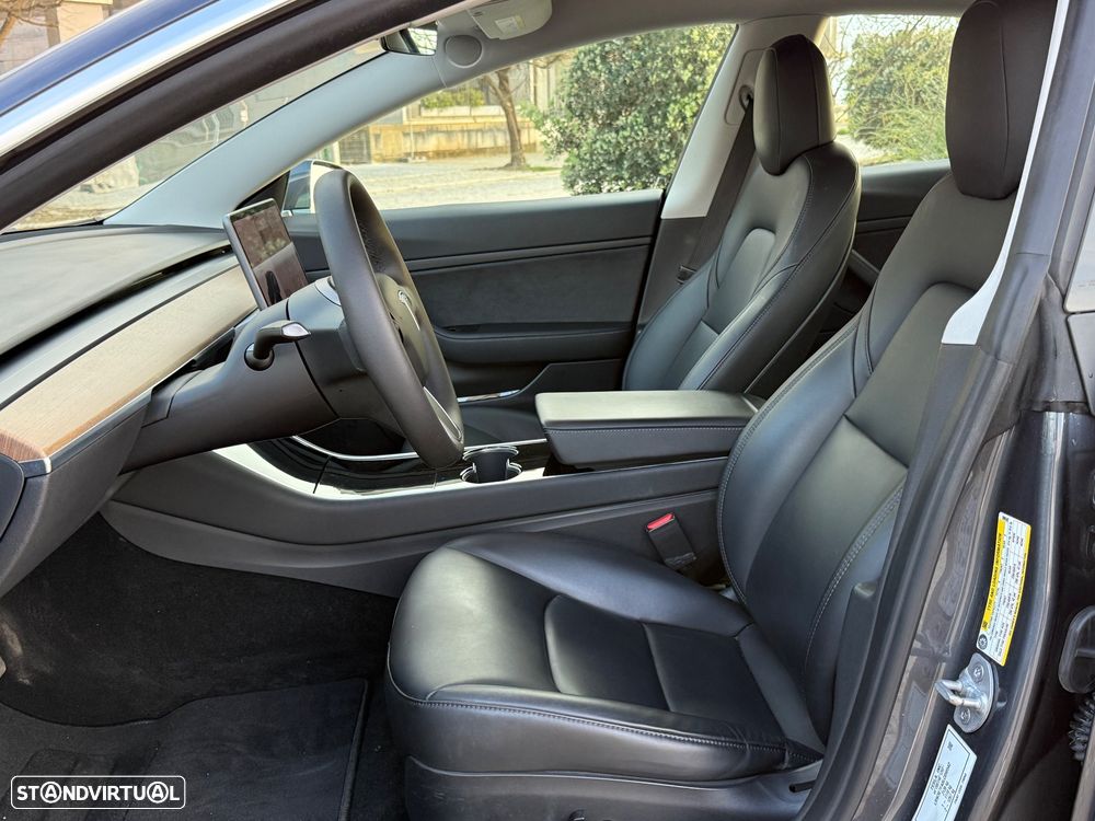 Tesla Model 3 Standard Range Plus RWD - 18