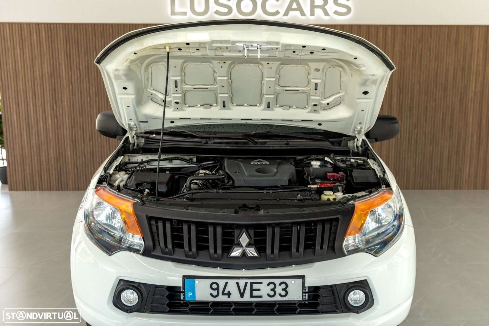 Mitsubishi L200 2.4 DI-D CD Invite 4WD - 20