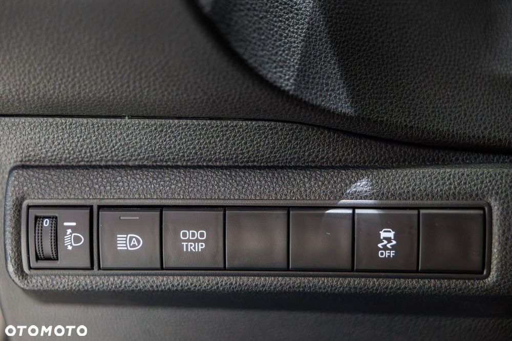 Toyota Corolla 1.8 Hybrid Comfort - 39
