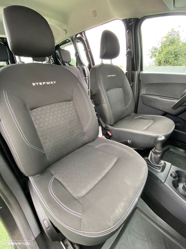Dacia Dokker dCi 90 Stepway - 28