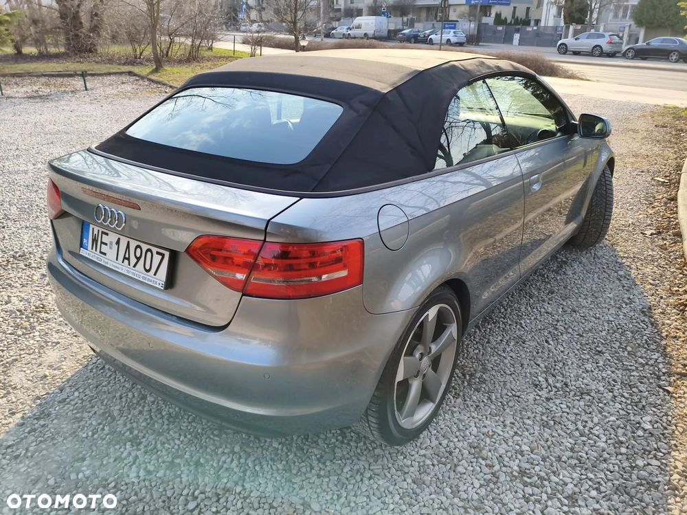 Audi A3 Cabrio 2.0 TDI DPF S tronic S Line Sportpaket - 4