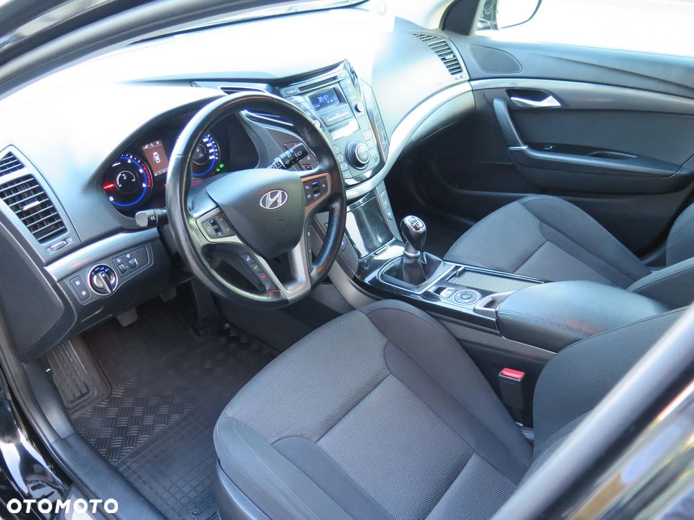 Hyundai i40 - 16